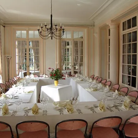 Hotel Qualys-hotel Le Chateau Du Pelave