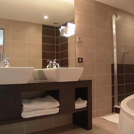 Hotel Qualys-hotel Le Chateau Du Pelave