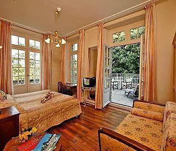 Qualys-hotel Le Chateau Du Pelave Hotel Noirmoutier-en-l'Ile